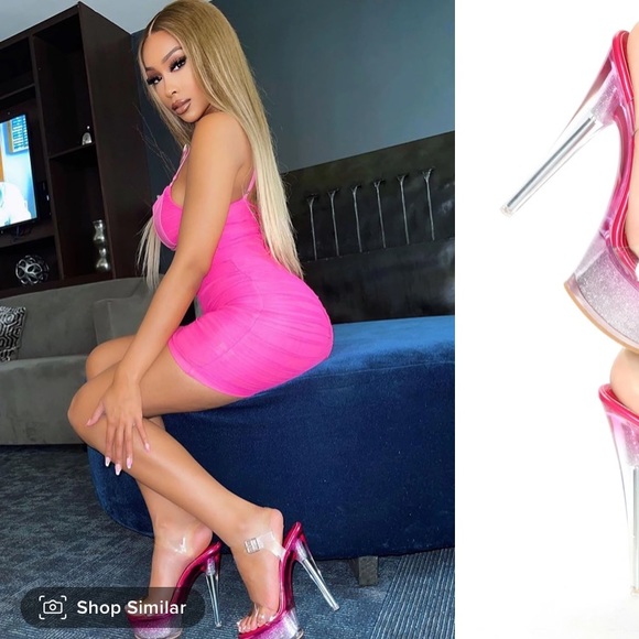 Women’s pink high heels - Picture 3 of 3